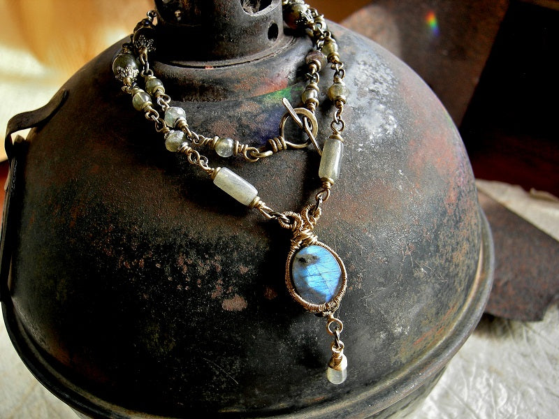 Delicate boho labradorite & golden brass wire wrap necklace with wire wrapped links & hand made toggle clasp. 